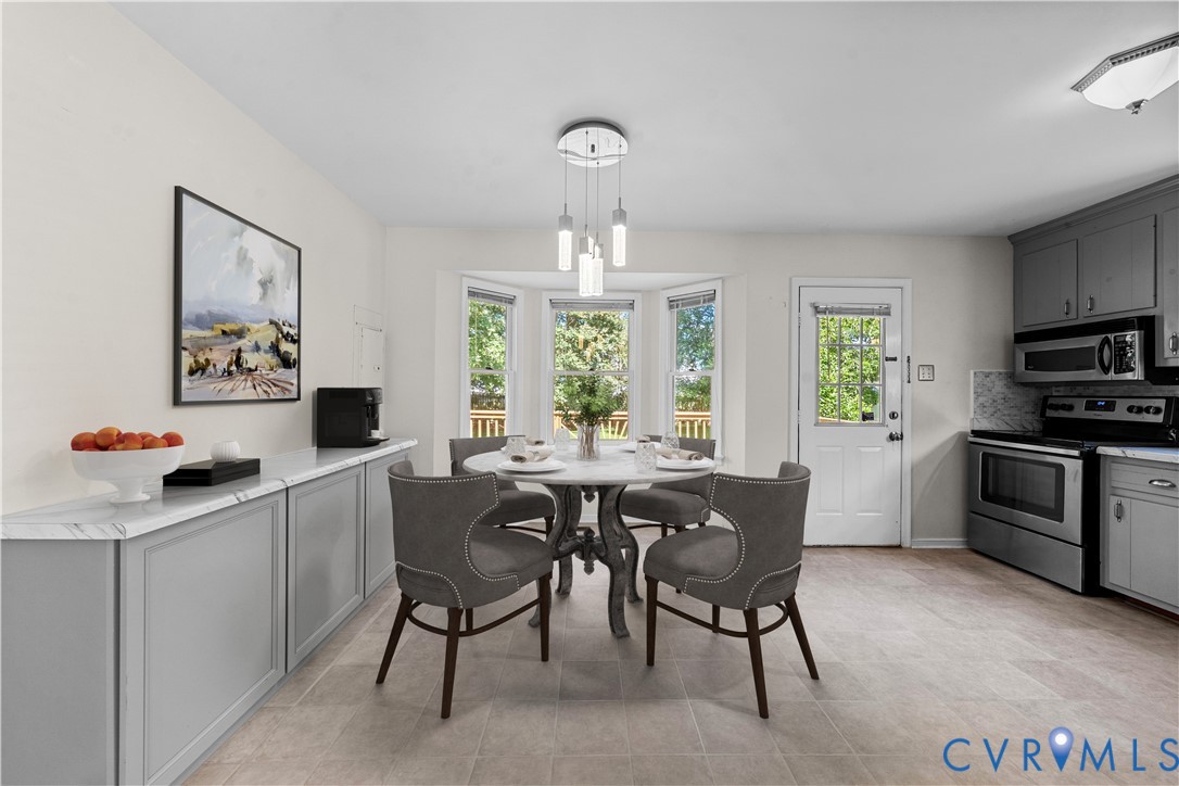 Mechanicsville, Virginia 23111, United States, 4 Bedrooms Bedrooms, ,2 BathroomsBathrooms,Residential,Active,198720