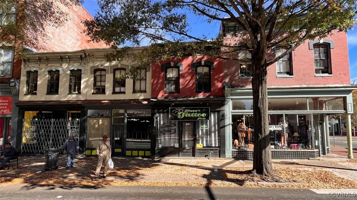 100-106 W BROAD Street