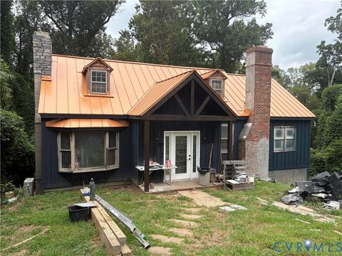 Photo of 2 N Princeton Circle, Lynchburg, VA 24503 (MLS # 2530671)