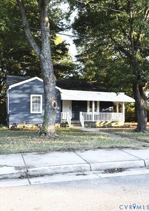 Tiny photo for 300 Pennsylvania Avenue, Emporia, VA 23847 (MLS # 2529174)
