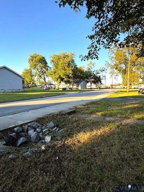 Tiny photo for 300 Pennsylvania Avenue, Emporia, VA 23847 (MLS # 2529174)