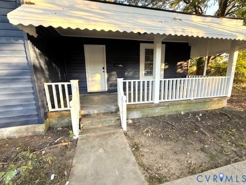 Tiny photo for 300 Pennsylvania Avenue, Emporia, VA 23847 (MLS # 2529174)