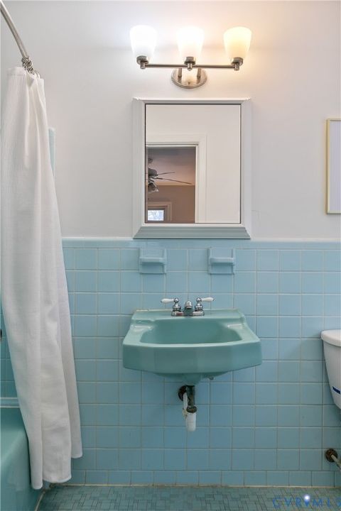 Tiny photo for 1216 Hioaks Road, Richmond, VA 23225 (MLS # 2532950)