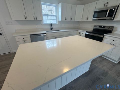 Tiny photo for 1580 New York Avenue, Hopewell, VA 23860 (MLS # 2608004)