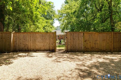 Tiny photo for 810 Westover Hills Boulevard, Richmond, VA 23225 (MLS # 2613569)