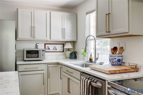Tiny photo for 810 Westover Hills Boulevard, Richmond, VA 23225 (MLS # 2613569)