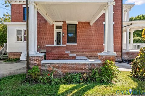 Tiny photo for 200 Oliver Avenue, Crewe, VA 23930 (MLS # 2602495)