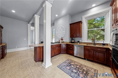 Tiny photo for 200 Oliver Avenue, Crewe, VA 23930 (MLS # 2602495)