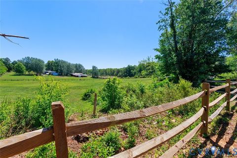 Tiny photo for 9903 Boze Road, Ford, VA 23850 (MLS # 2612417)