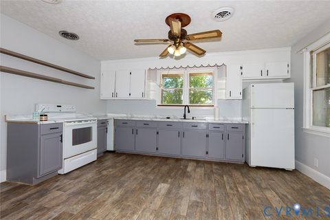 Tiny photo for 9903 Boze Road, Ford, VA 23850 (MLS # 2612417)