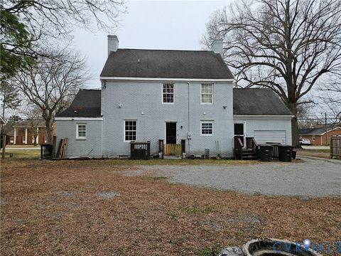 Tiny photo for 403 Southampton Street, Emporia, VA 23847 (MLS # 2604382)