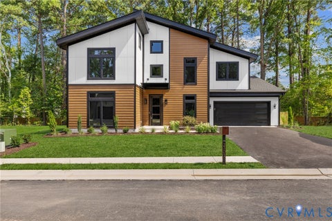 Photo of 2705 Willoughton Lane, Richmond, VA 23225 (MLS # 2622633)