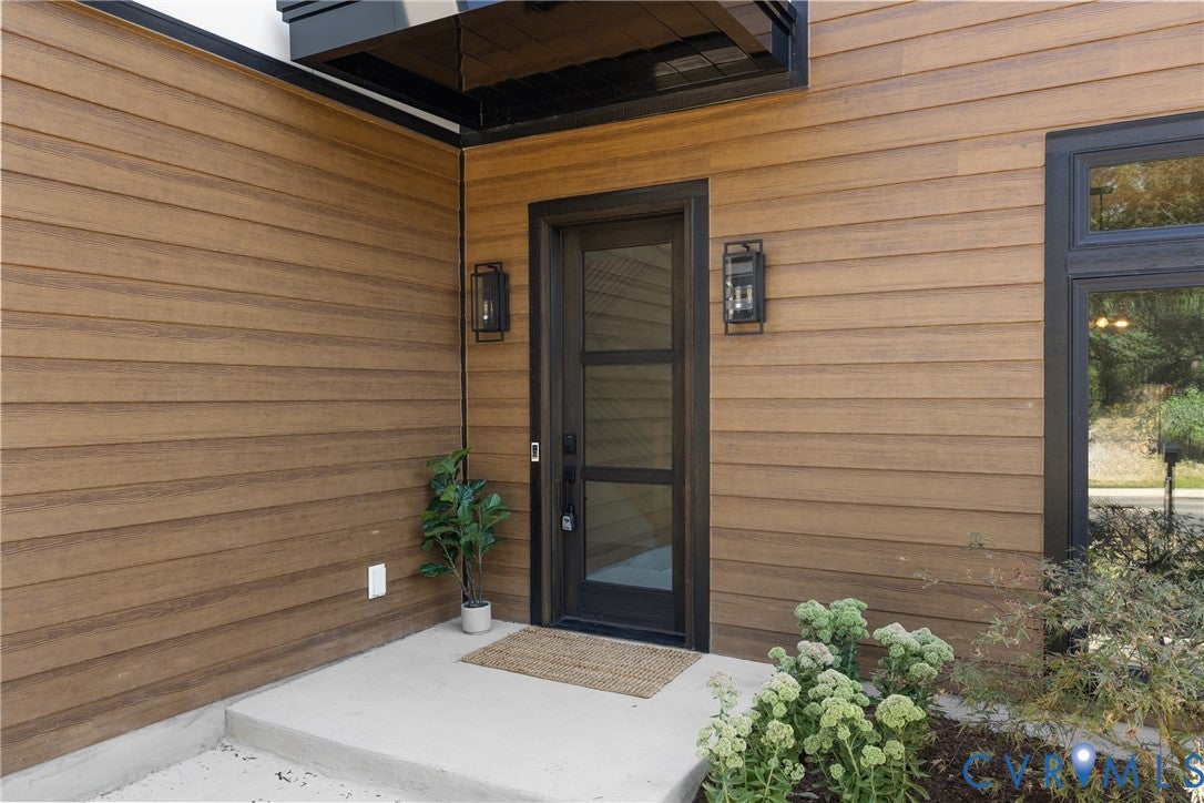 2705 Willoughton Lane