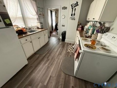Tiny photo for 300 E Church Street, Kilmarnock, VA 22482 (MLS # 2618187)