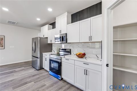 Tiny photo for 318 Irving Street, Petersburg, VA 23803 (MLS # 2617916)