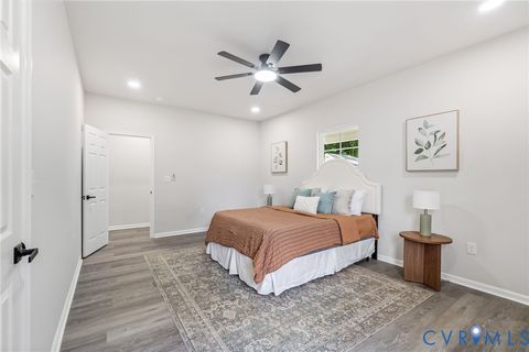 Tiny photo for 318 Irving Street, Petersburg, VA 23803 (MLS # 2617916)
