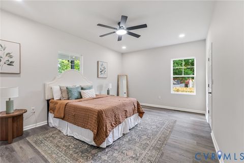 Tiny photo for 318 Irving Street, Petersburg, VA 23803 (MLS # 2617916)