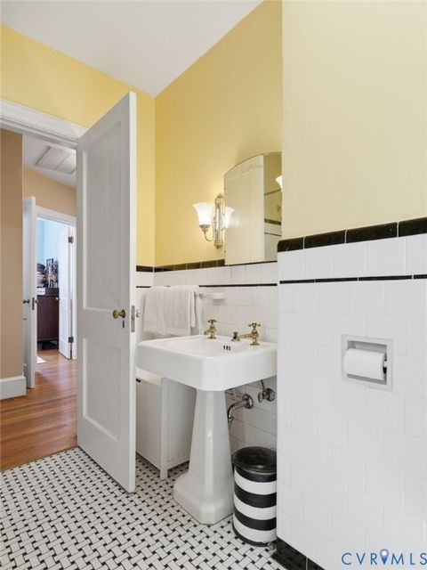 Tiny photo for 4503 Monument Avenue, Richmond, VA 23230 (MLS # 2606731)