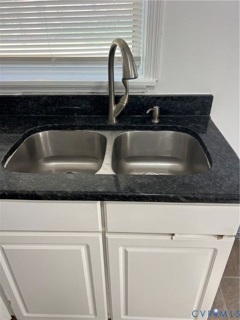 Tiny photo for 1728 Winder Street, Richmond, VA 23220 (MLS # 2609370)