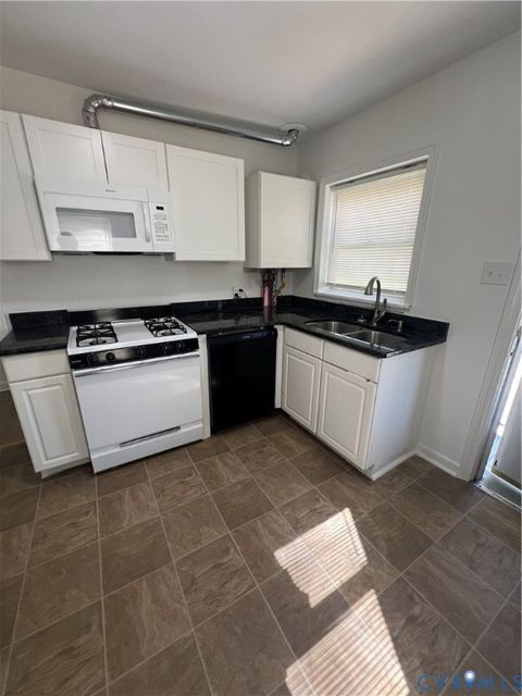 Tiny photo for 1728 Winder Street, Richmond, VA 23220 (MLS # 2609370)