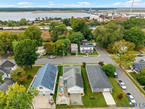 Tiny photo for 1018 Kirby Street, West Point, VA 23181 (MLS # 2627704)