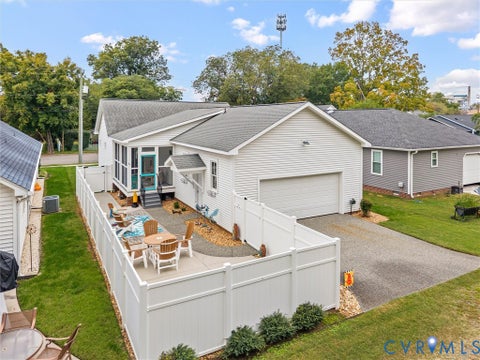 Tiny photo for 1018 Kirby Street, West Point, VA 23181 (MLS # 2627704)