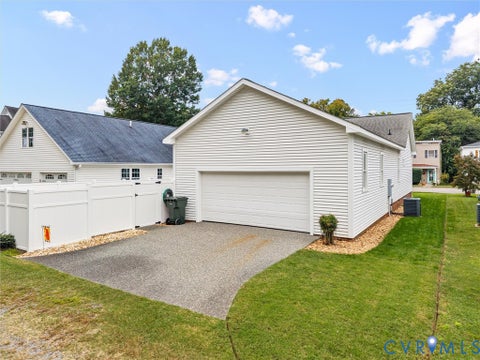 Tiny photo for 1018 Kirby Street, West Point, VA 23181 (MLS # 2627704)