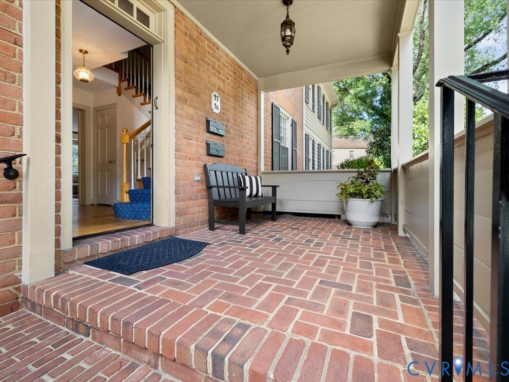 6161 River Road 36