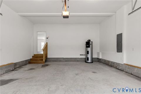 Tiny photo for 103 S Dunlop Street, Petersburg, VA 23803 (MLS # 2604362)