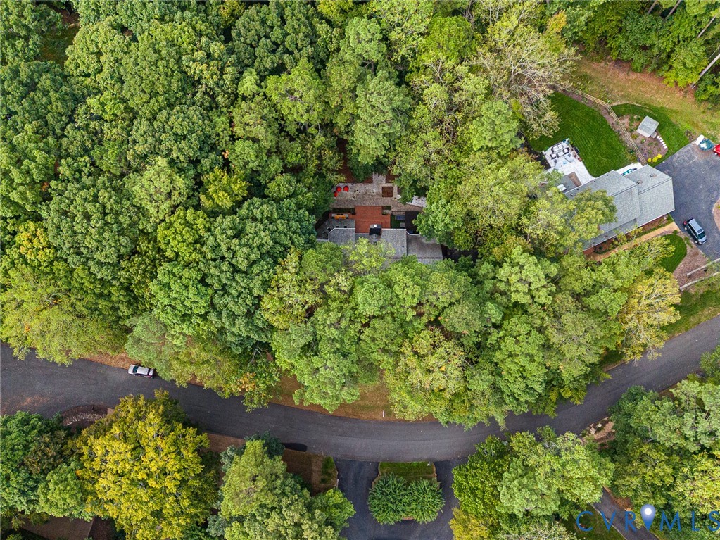 2400 Islandview Drive