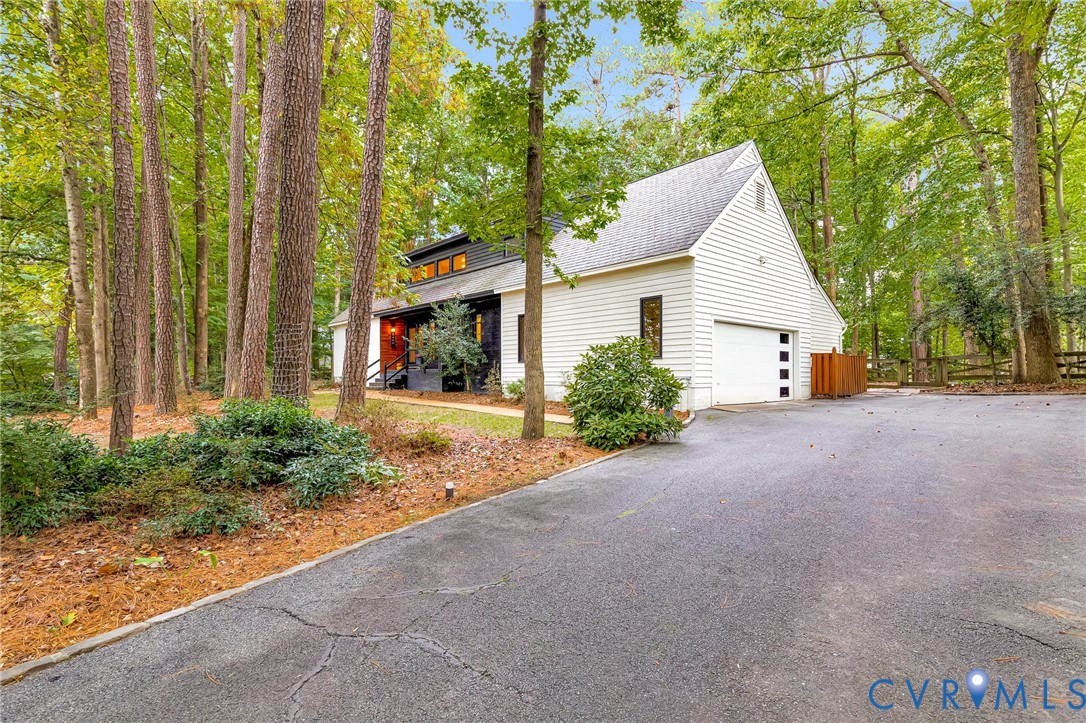 2400 Islandview Drive