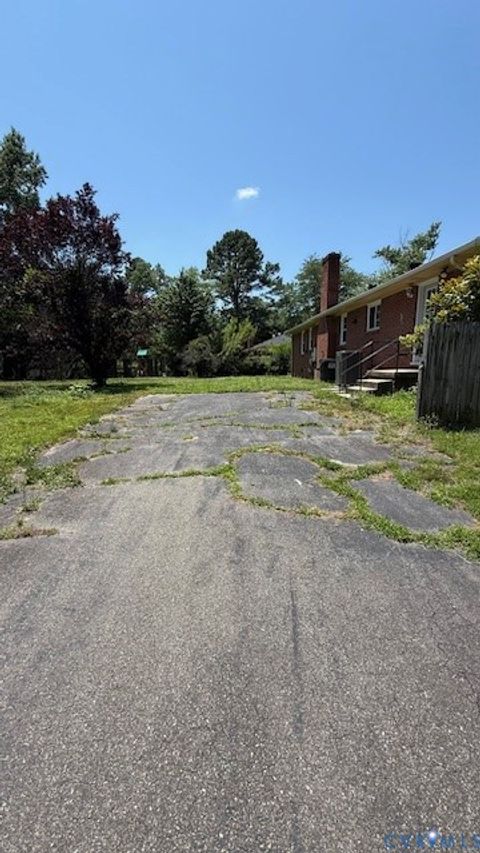 Tiny photo for 3817 Bridgeton Road, Richmond, VA 23234 (MLS # 2604899)