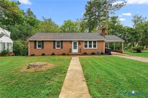 Photo of 201 Crestwood Drive, Colonial Heights, VA 23834 (MLS # 2527874)