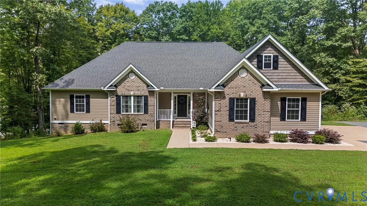 758 Mariners Woods Drive