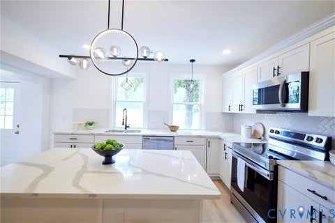 Tiny photo for 3103 Q St ST, Richmond, VA 23223 (MLS # 2623935)