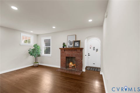 Tiny photo for 2315 Ingram AVE AVE, Richmond, VA 23224 (MLS # 2625551)