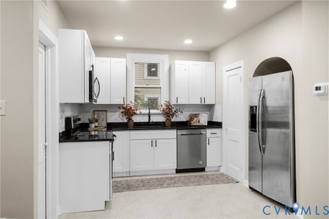 Tiny photo for 2315 Ingram AVE AVE, Richmond, VA 23224 (MLS # 2625551)