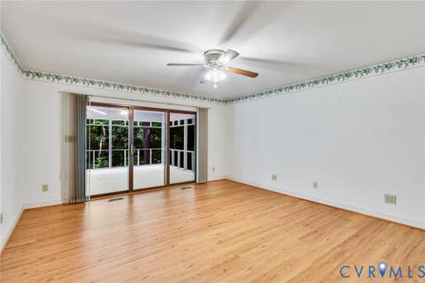 Tiny photo for 901 Oak Lane LN, Kilmarnock, VA 22482 (MLS # 2619237)
