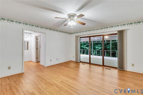 Tiny photo for 901 Oak Lane LN, Kilmarnock, VA 22482 (MLS # 2619237)