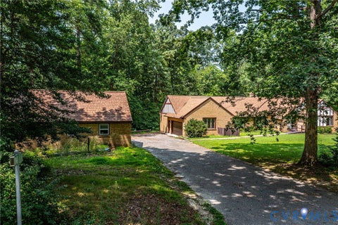 Tiny photo for 901 Oak Lane LN, Kilmarnock, VA 22482 (MLS # 2619237)