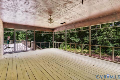 Tiny photo for 901 Oak Lane LN, Kilmarnock, VA 22482 (MLS # 2619237)