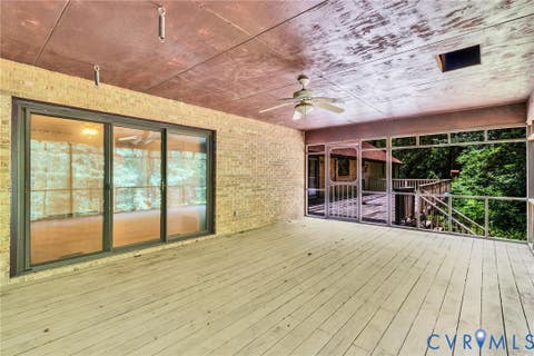 Tiny photo for 901 Oak Lane LN, Kilmarnock, VA 22482 (MLS # 2619237)