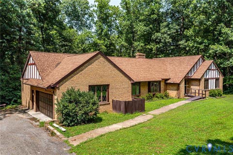 Tiny photo for 901 Oak Lane LN, Kilmarnock, VA 22482 (MLS # 2619237)