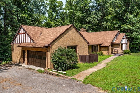 Tiny photo for 901 Oak Lane LN, Kilmarnock, VA 22482 (MLS # 2619237)