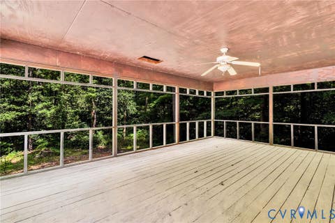 Tiny photo for 901 Oak Lane LN, Kilmarnock, VA 22482 (MLS # 2619237)