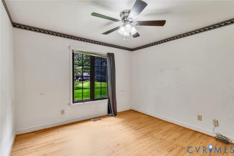 Tiny photo for 901 Oak Lane LN, Kilmarnock, VA 22482 (MLS # 2619237)