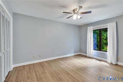 Tiny photo for 901 Oak Lane LN, Kilmarnock, VA 22482 (MLS # 2619237)