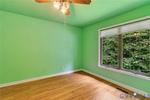 Tiny photo for 901 Oak Lane LN, Kilmarnock, VA 22482 (MLS # 2619237)