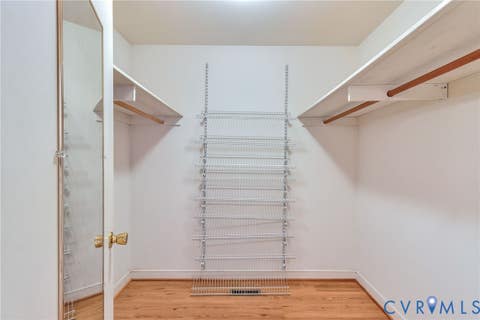 Tiny photo for 901 Oak Lane LN, Kilmarnock, VA 22482 (MLS # 2619237)