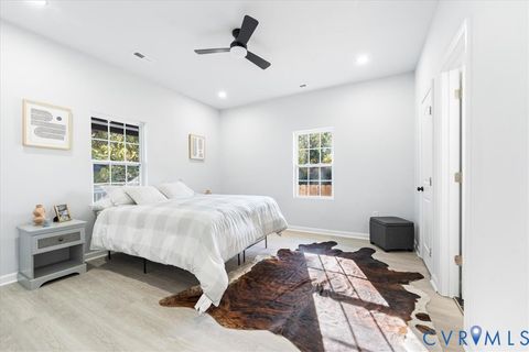 Tiny photo for 724 E Wythe Street, Petersburg, VA 23803 (MLS # 2606938)